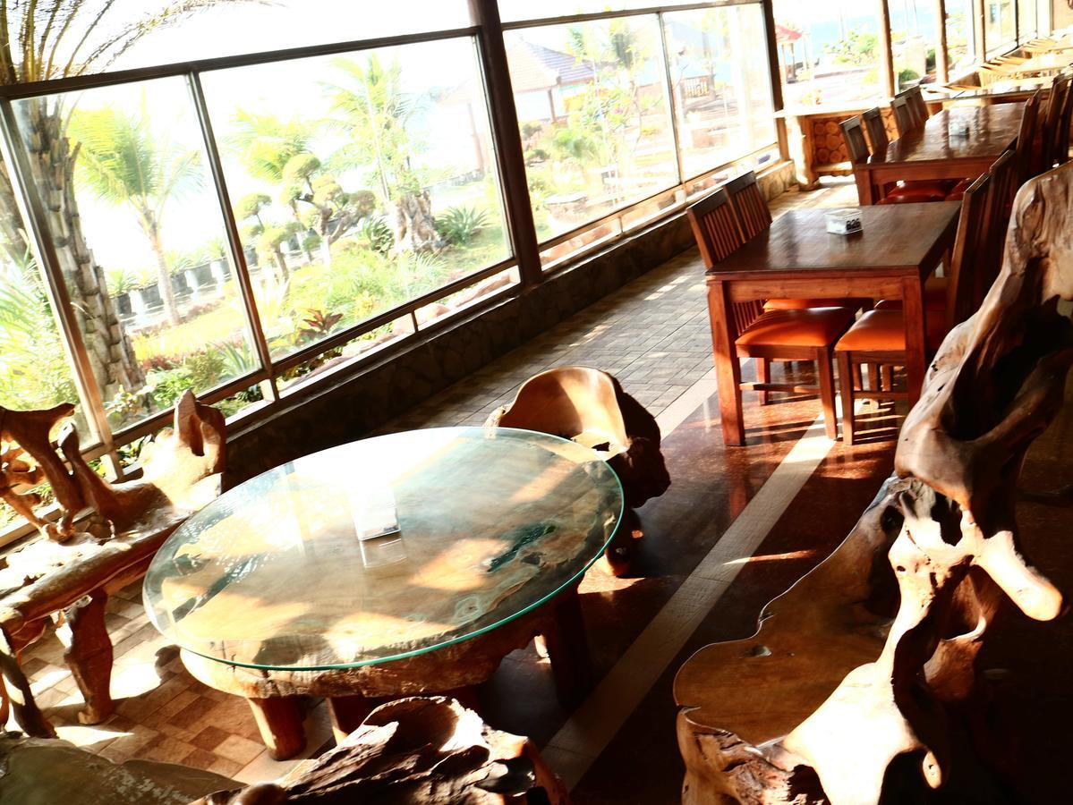 בניוואנגי Watu Dodol Hotel & Restaurant מראה חיצוני תמונה