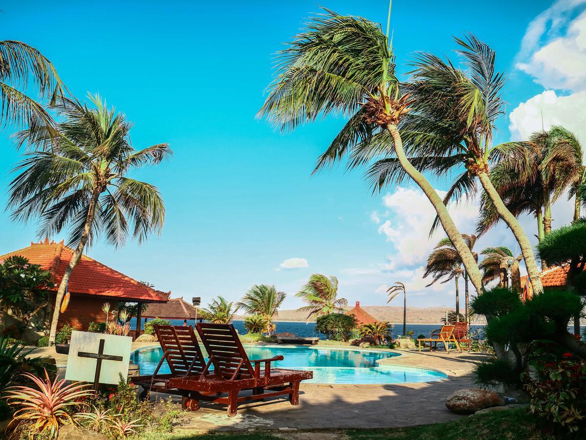 בניוואנגי Watu Dodol Hotel & Restaurant מראה חיצוני תמונה